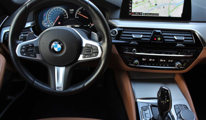 BMW 530d xDrive Touring Aut. *M-SPORT* *Topausstattung* full