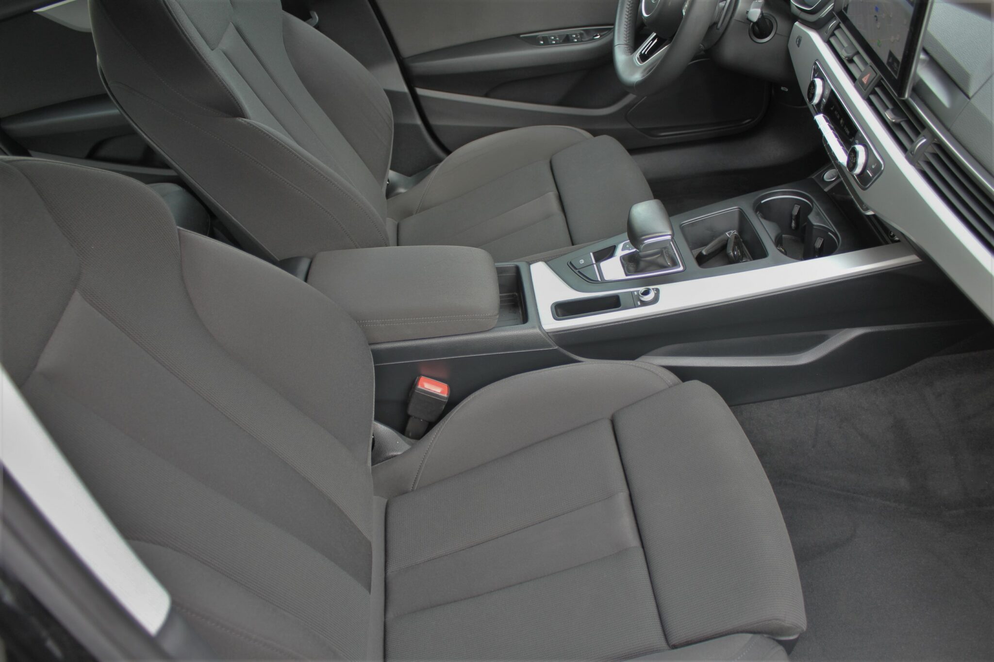 Audi A4 Limousine 30 TDI Aut. *Topausstattung* – TREND Automobile WELS