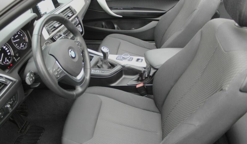 BMW 218i Cabrio Advantage full