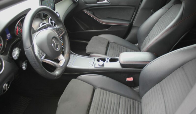 Mercedes-Benz CLA 200 d Shooting Brake 4MATIC Aut. *AMG-LINE* full