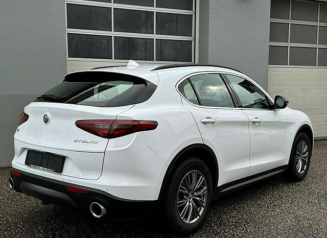 Alfa Romeo Stelvio Super 2,2 ATX AWD Aut. full