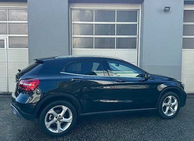 Mercedes-Benz GLA 200 d 4MATIC Urban Aut. full