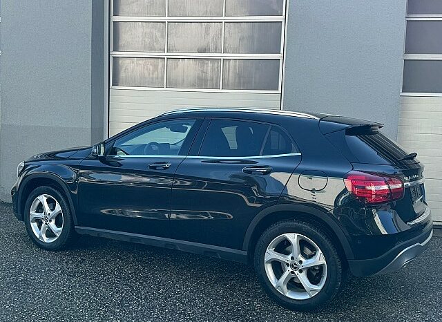 Mercedes-Benz GLA 200 d 4MATIC Urban Aut. full