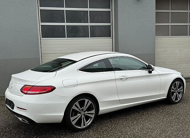 Mercedes-Benz C 200 Coupe Aut. full