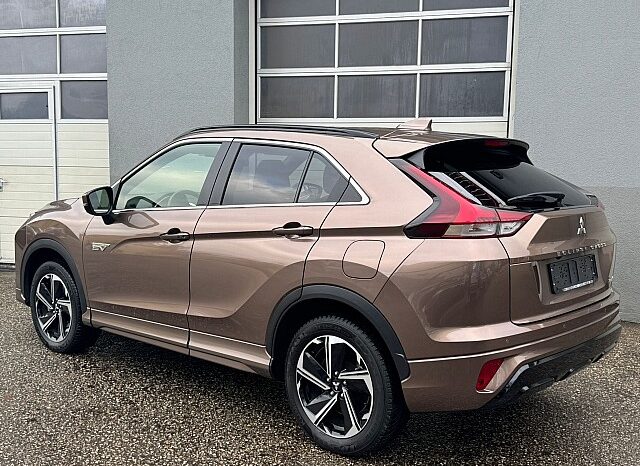 Mitsubishi Eclipse Cross PHEV 2,4 4WD Intense+ Aut. full