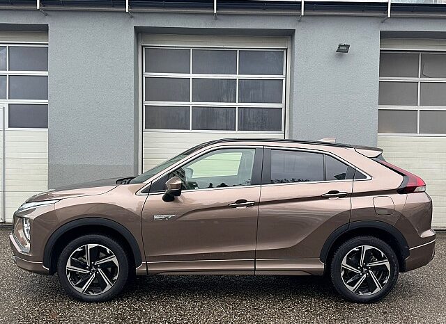 Mitsubishi Eclipse Cross PHEV 2,4 4WD Intense+ Aut. full