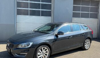 Volvo V60 D3 Momentum full