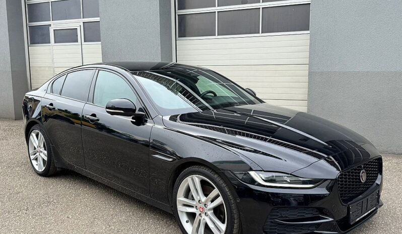 Jaguar XE D200 SE Aut. full