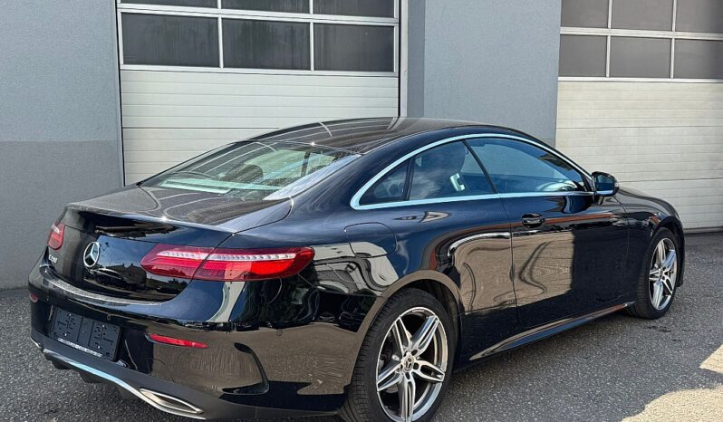 Mercedes-Benz E 200 Coupe Aut. *AMG-LINE* full