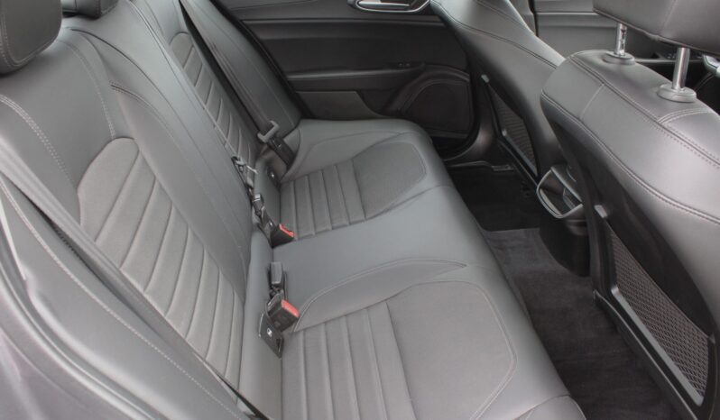 Alfa Romeo Giulia Super 2,0 200 AT8 RWD full