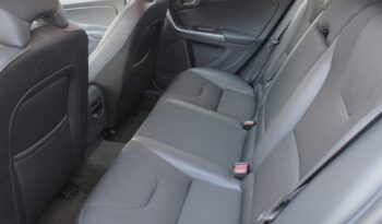 Volvo V60 D3 Momentum full