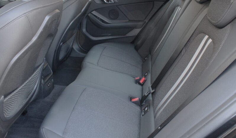 BMW 118i Sport-Line Aut. full