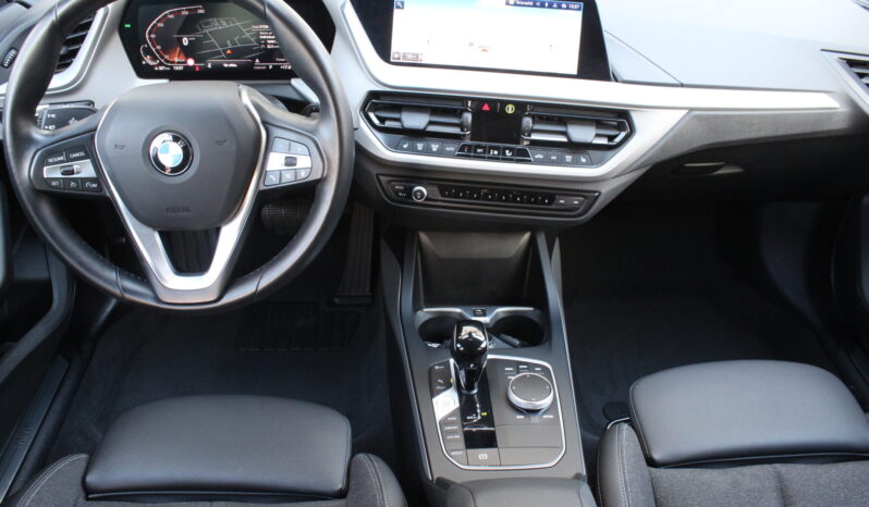 BMW 118i Sport-Line Aut. full