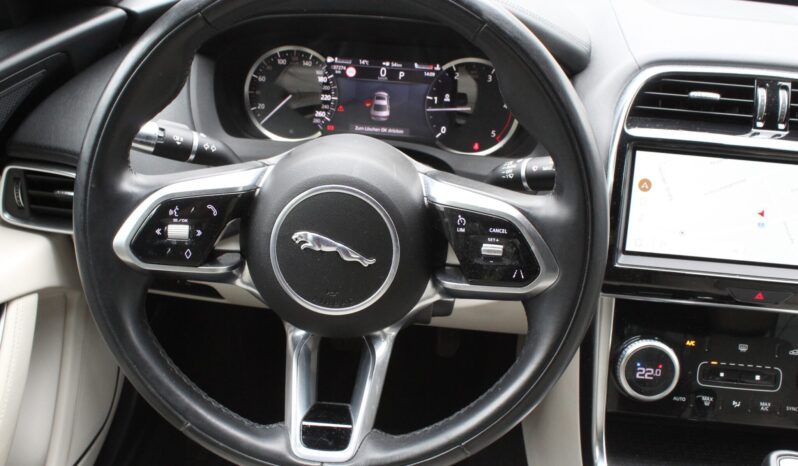 Jaguar XE D200 SE Aut. full