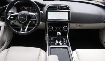 Jaguar XE D200 SE Aut. full