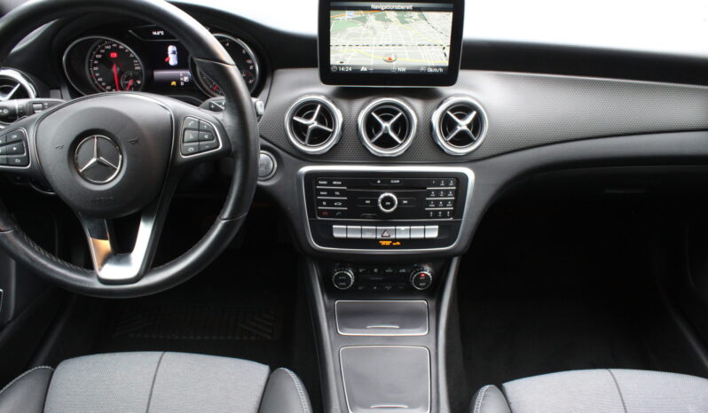 Mercedes-Benz GLA 200 d Style Aut. full