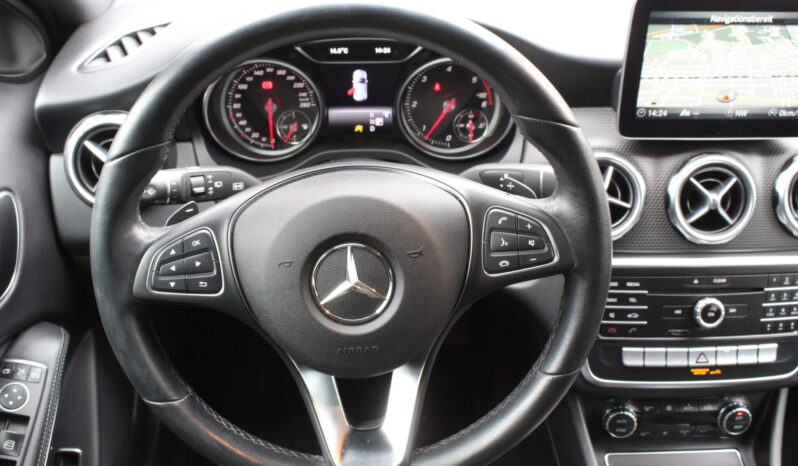 Mercedes-Benz GLA 200 d Style Aut. full