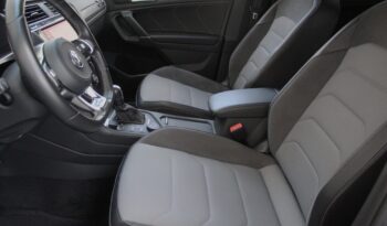 VW Tiguan Allspace 2,0 TDI 4Motion DSG *R-LINE*7-Sitzer!* full