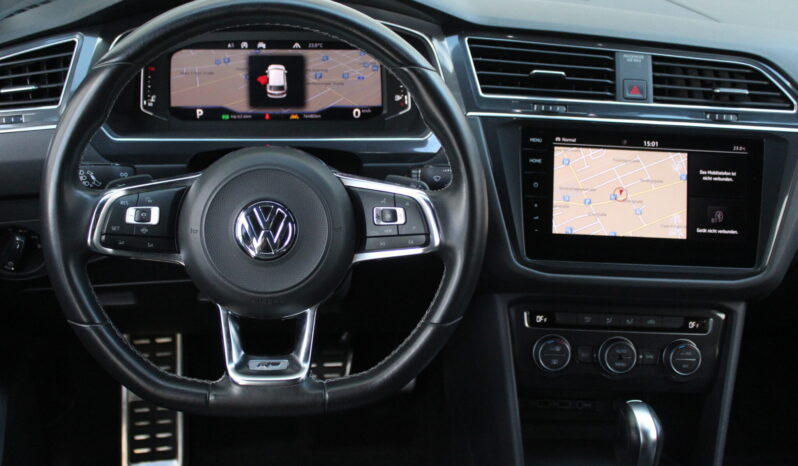 VW Tiguan Allspace 2,0 TDI 4Motion DSG *R-LINE*7-Sitzer!* full
