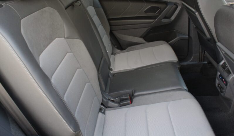 VW Tiguan Allspace 2,0 TDI 4Motion DSG *R-LINE*7-Sitzer!* full
