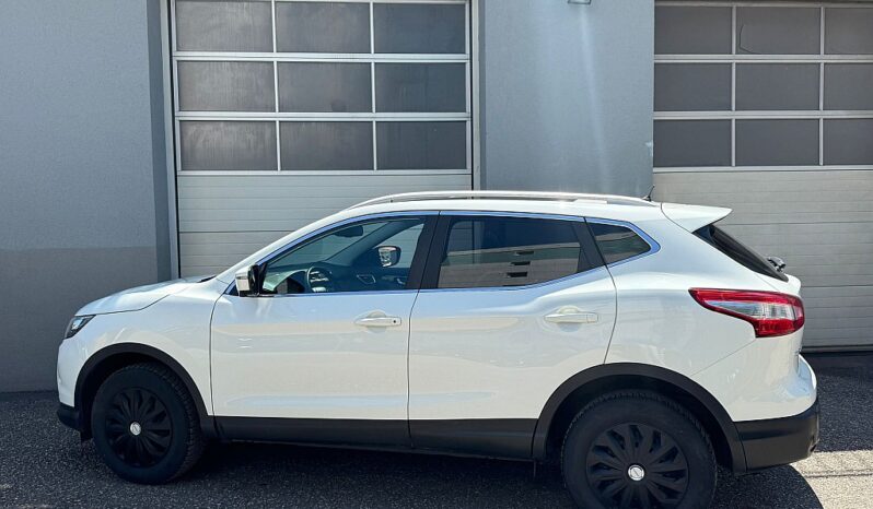 NissanQashqai 1,2 DIG-T N-Connecta full
