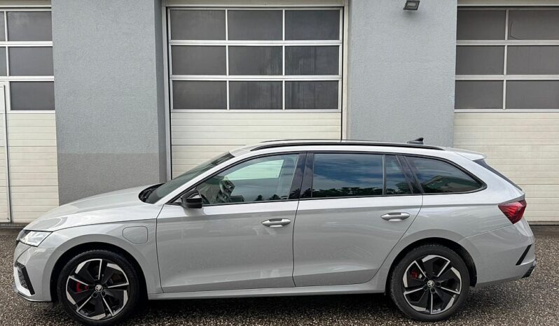 Skoda Octavia Combi RS iV 245 DSG full