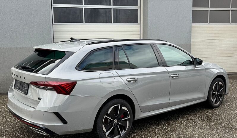 Skoda Octavia Combi RS iV 245 DSG full