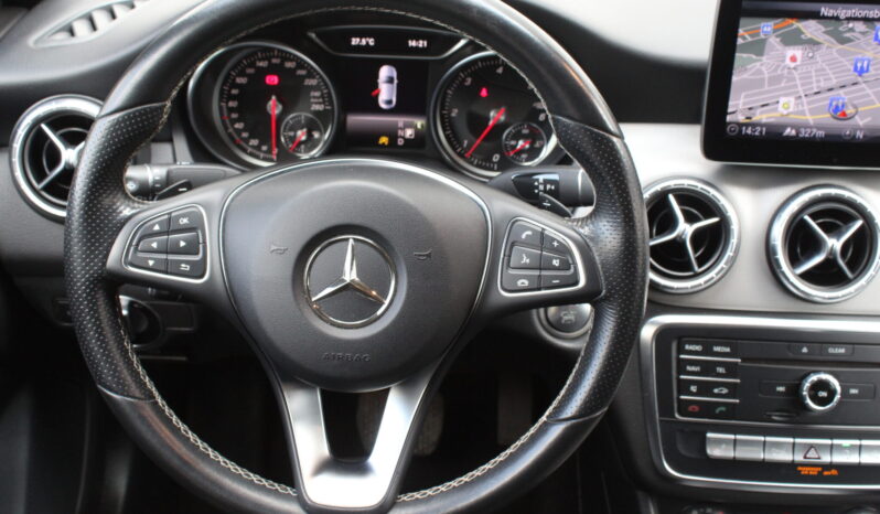Mercedes-Benz CLA 200 d Aut. full