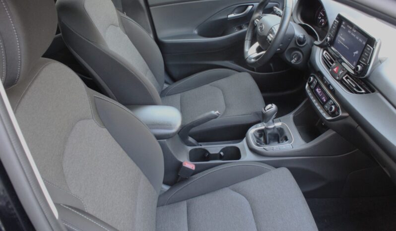 Hyundai i30 1,0 T-GDI Trend Line full