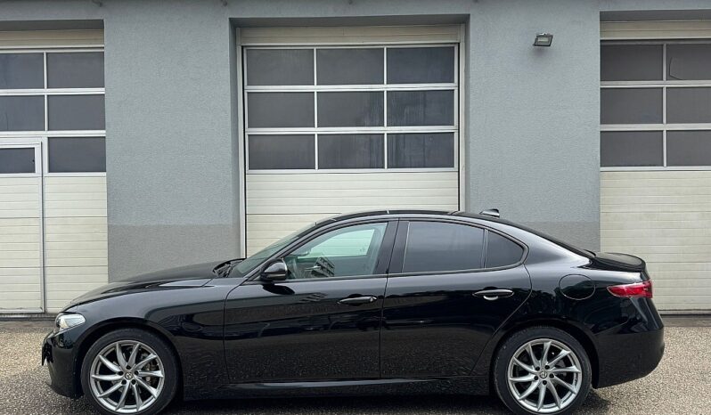 Alfa Giulia Super 2,2 160 ATX Aut. full