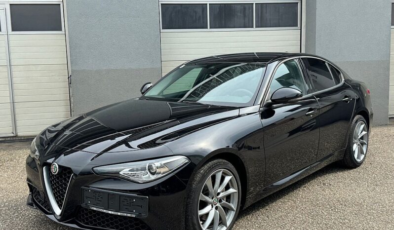 Alfa Giulia Super 2,2 160 ATX Aut. full