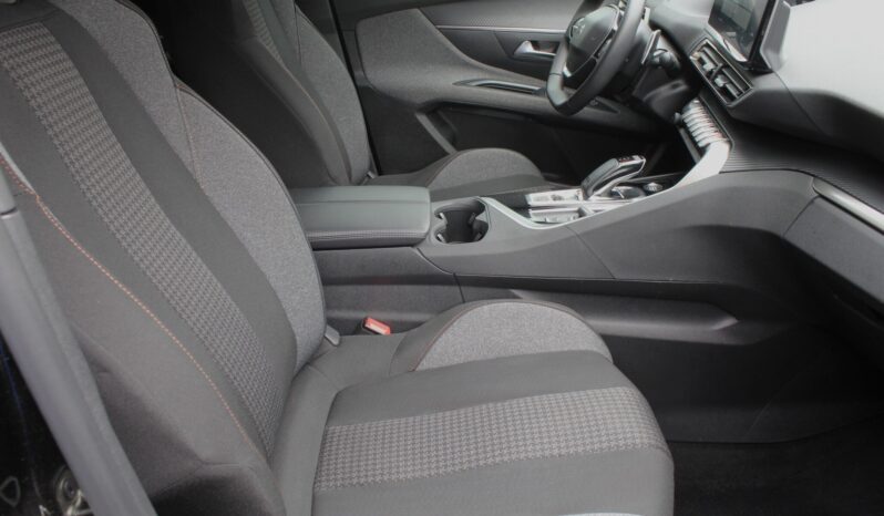 Peugeot 5008 BlueHDI 130 EAT8 Allure *7-SITZER* full