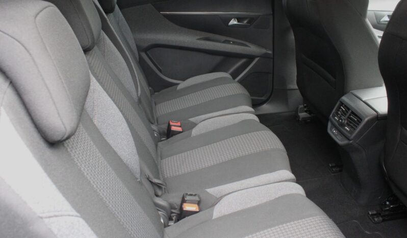 Peugeot 5008 BlueHDI 130 EAT8 Allure *7-SITZER* full