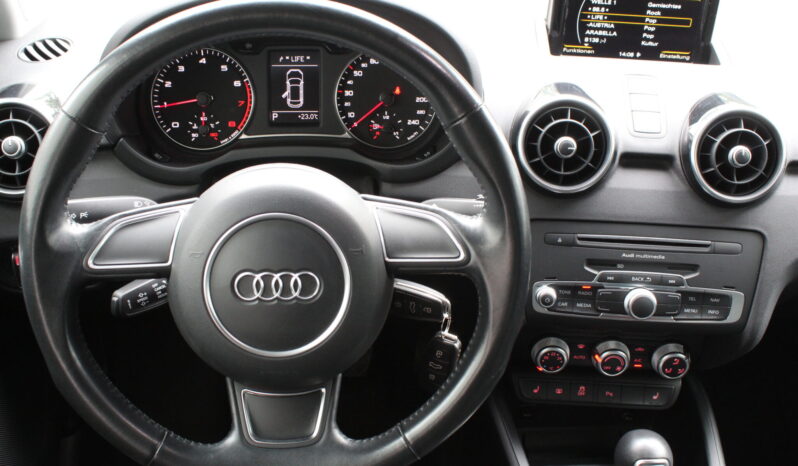 Audi A1 SB 1,0 TFSI intense S-tronic full