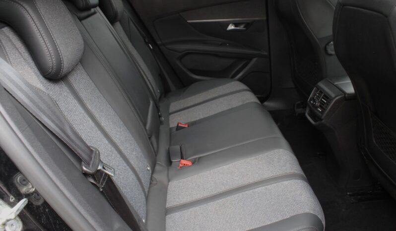 Peugeot 3008 1,2 PureTech 130 S&S EAT8 Allure full