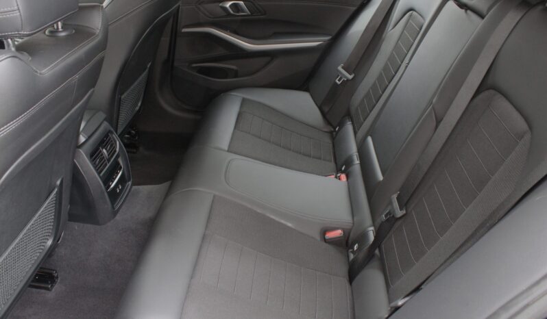 BMW 318d Touring Sport Line Aut. full
