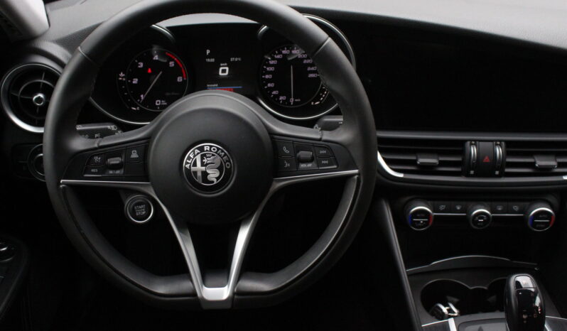 Alfa Giulia Super 2,2 160 ATX Aut. full