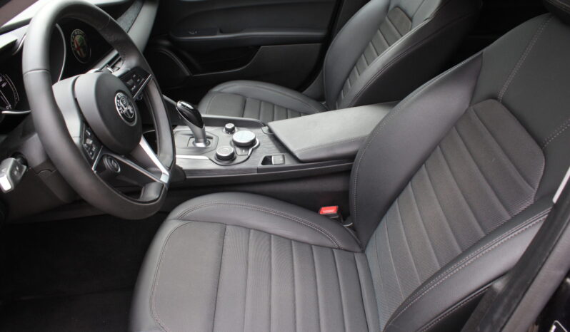 Alfa Giulia Super 2,2 160 ATX Aut. full