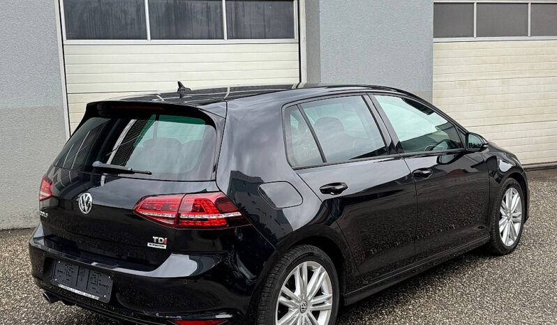 VW Golf Highline 1,6 TDI DSG *R-LINE* full
