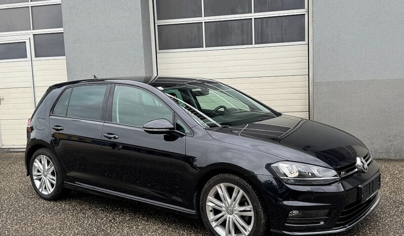VW Golf Highline 1,6 TDI DSG *R-LINE* full