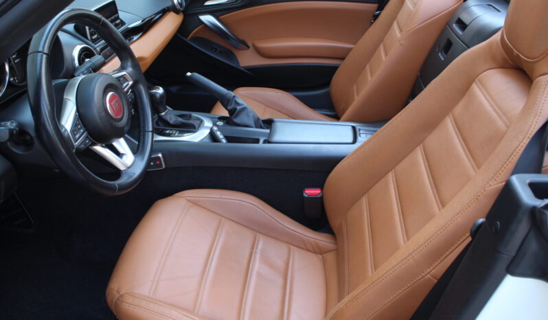 Fiat 124 Spider Lusso 1,4 Turbo Multi Air Aut. full