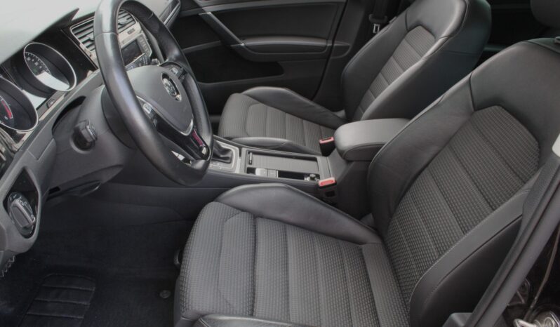 VW Golf Highline 1,6 TDI DSG *R-LINE* full