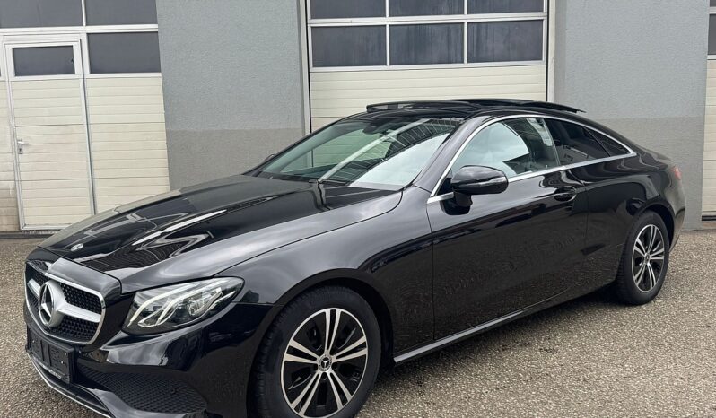 Mercedes-Benz E 200 Coupe Aut. full