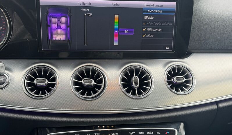 Mercedes-Benz E 200 Coupe Aut. full