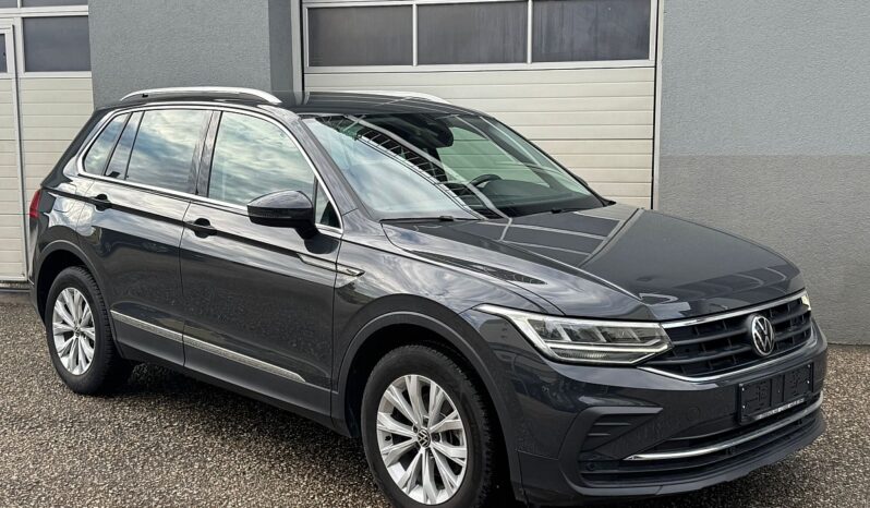 VW Tiguan 2,0 TDI Life DSG full