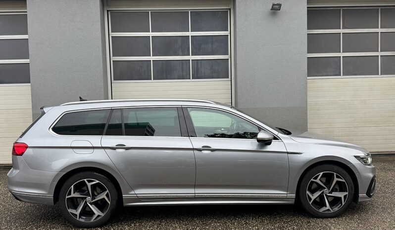 VW Passat Variant Elegance 2,0 TDI DSG *R-LINE* full