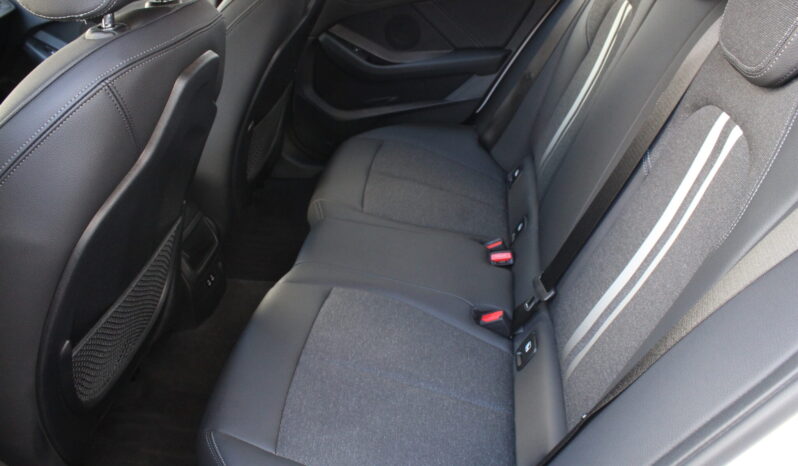 BMW 116d Sport Line Aut. full