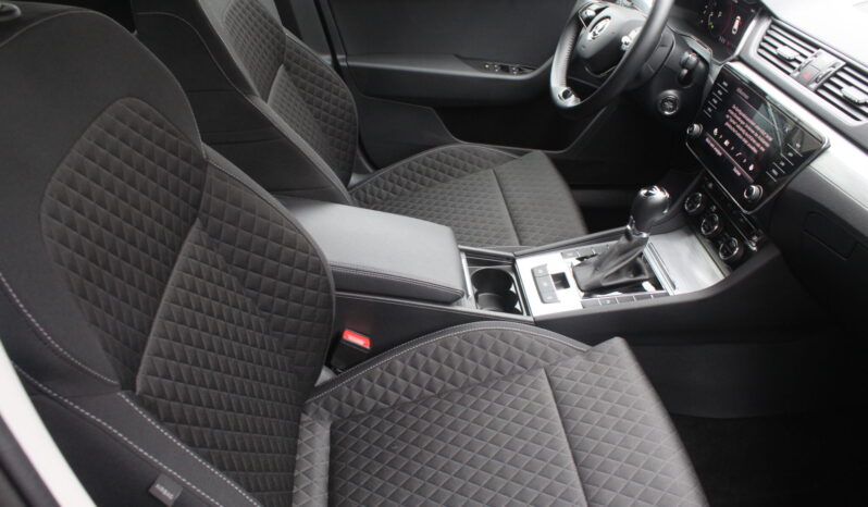 Skoda Superb Kombi 2,0 TDI Style DSG full