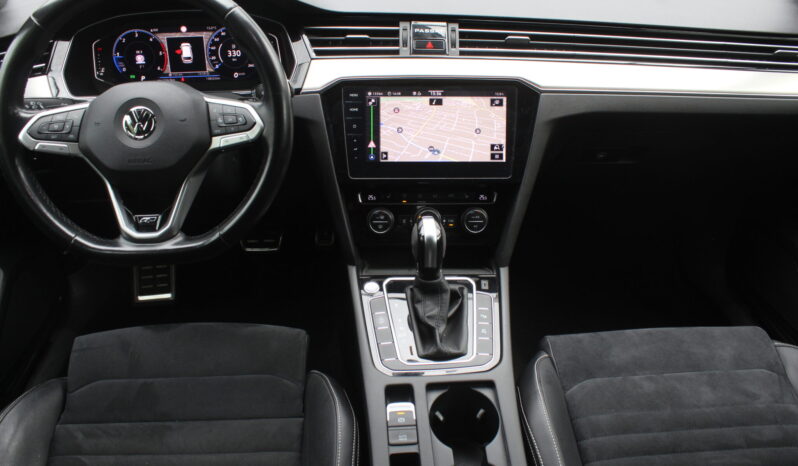 VW Passat Variant Elegance 2,0 TDI DSG *R-LINE* full