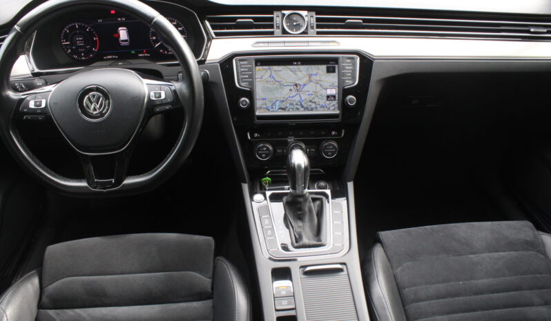 VW Passat Variant Highline TDI 4Motion DSG full